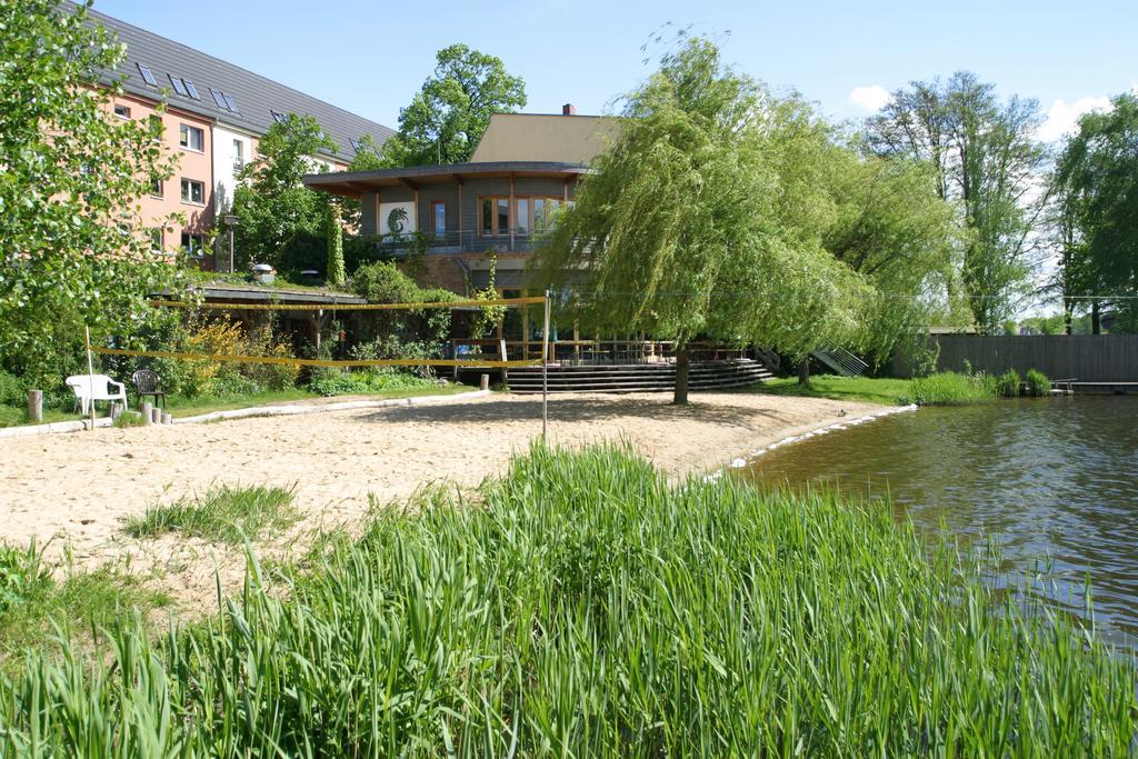 Seminar- Und Gaestehaus Flussbad Gartenstrasse Berlino Esterno foto