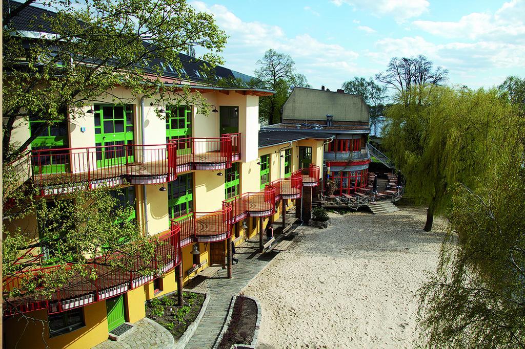 Seminar- Und Gaestehaus Flussbad Gartenstrasse Berlino Esterno foto